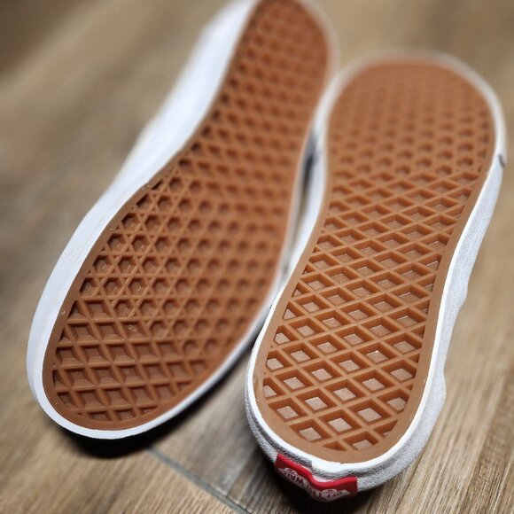 🛹🔥BRAND NEW! Vans🔥🛹Classic SlipOn "Big Reveal" Shoes Flame Fire Paisley W7.5 - Picture 4 of 5